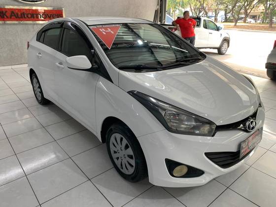 HYUNDAI HB20S 1.0 COMFORT PLUS 12V FLEX 4P MANUAL